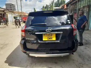 Toyota Vanguard 2010 Black