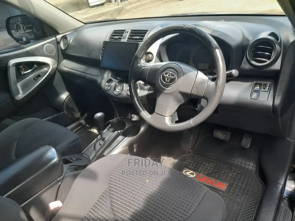 Toyota Vanguard 2010 Black