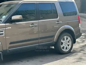 Land Rover Range Rover 2011 Gray
