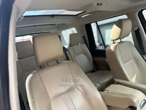 Land Rover Range Rover 2011 Gray