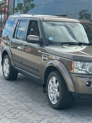 Land Rover Range Rover 2011 Gray
