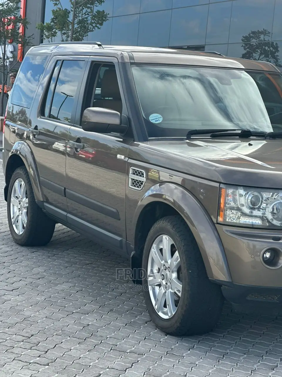 Land Rover Range Rover 2011 Gray