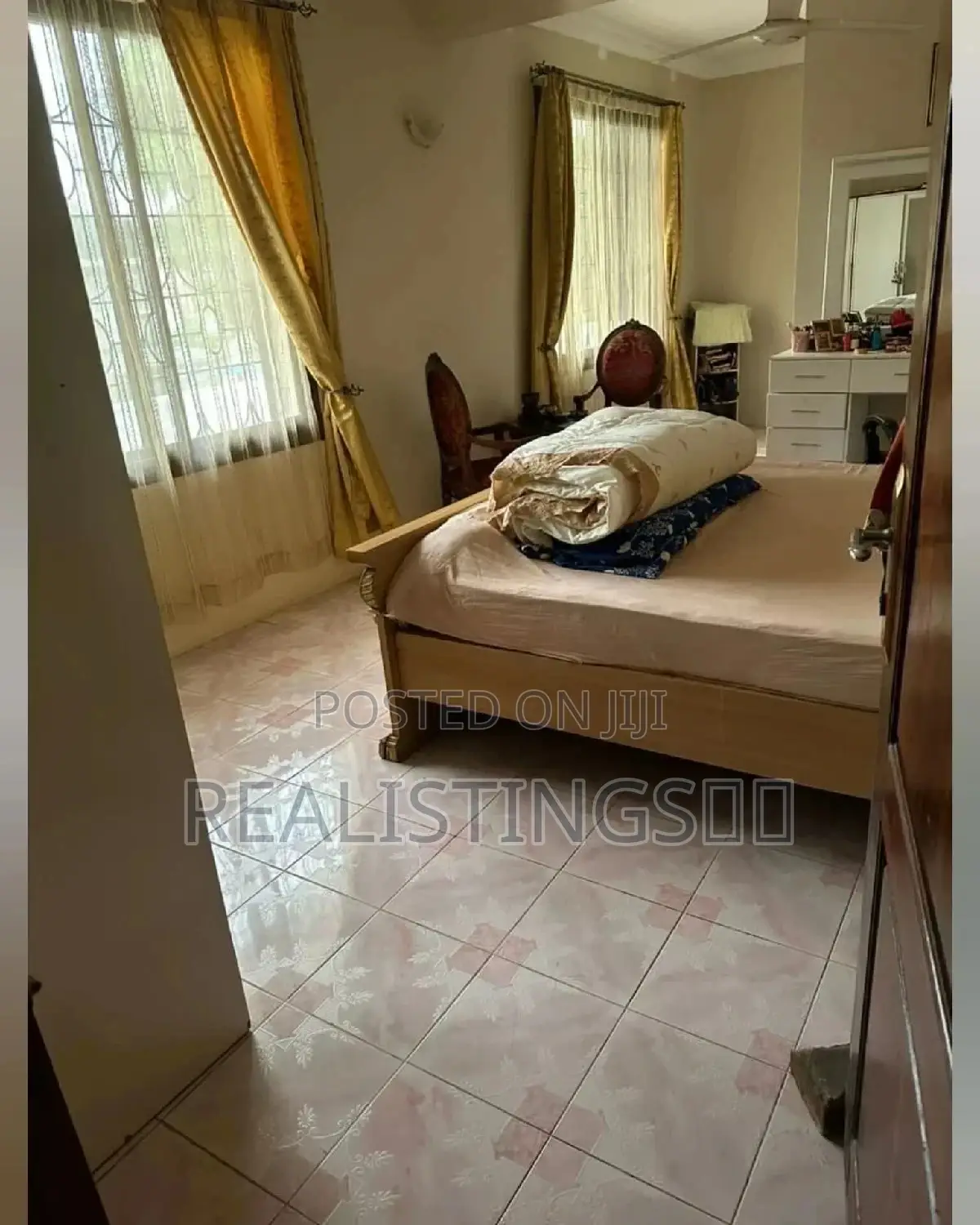 Furnished 7bdrm Mansion in Upanga East for sale