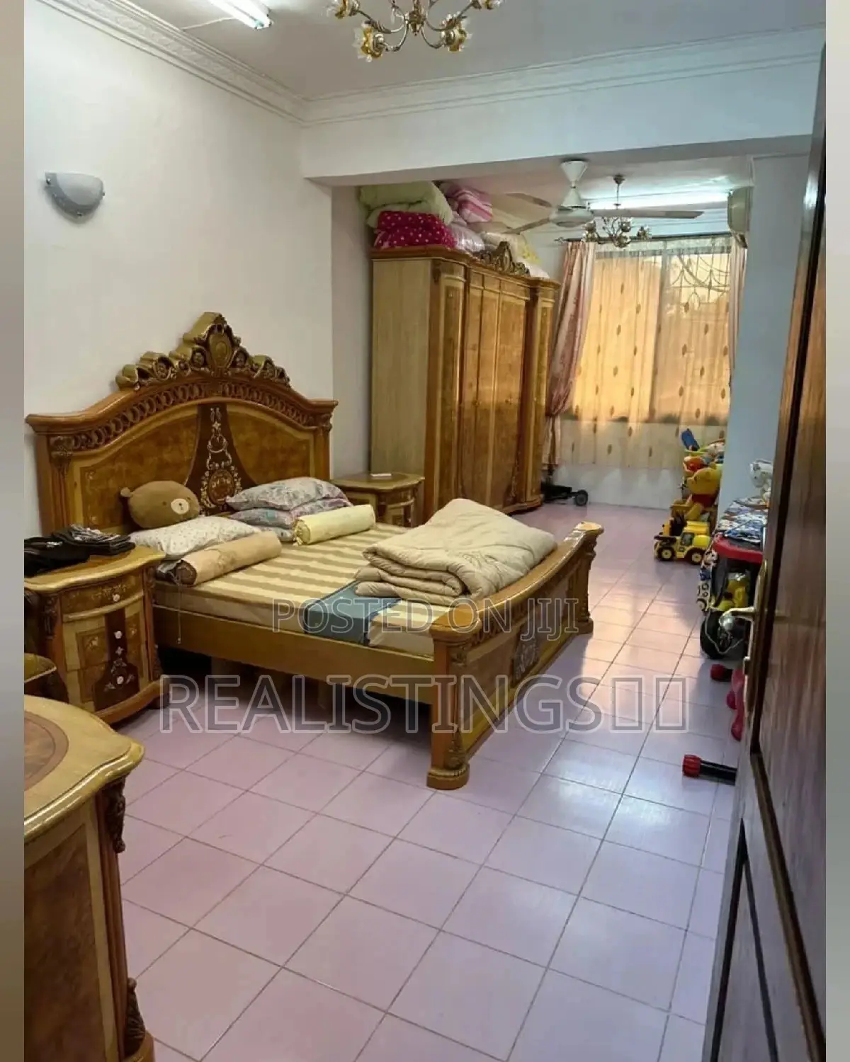 Furnished 7bdrm Mansion in Upanga East for sale