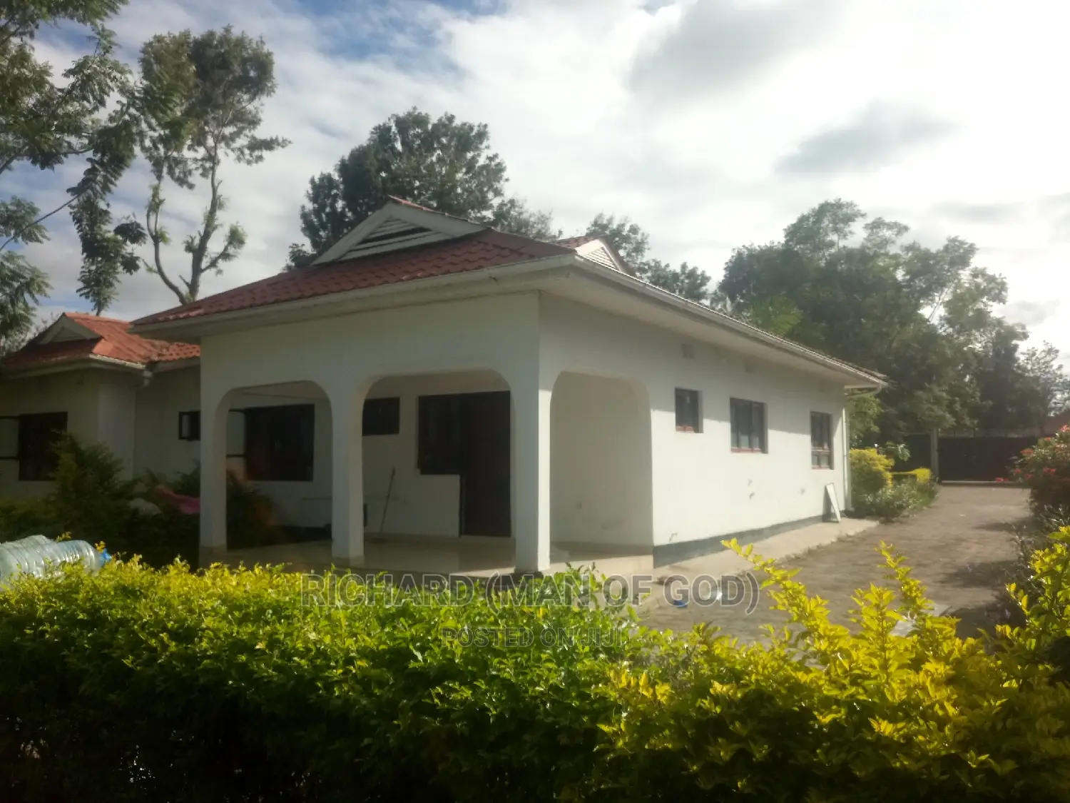 4bdrm Bungalow in Arusha for rent