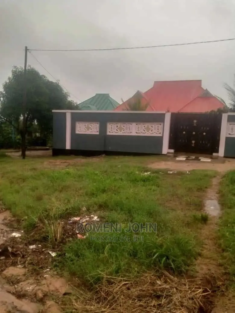Furnished 6bdrm House in Tanzania Pwani, Ukonga for sale