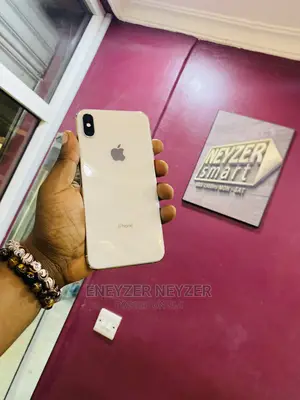 Apple iPhone XS Max 64 GB White