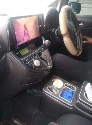 Toyota Wish 2005 White