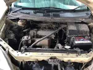 Toyota Nadia 2003 Gold