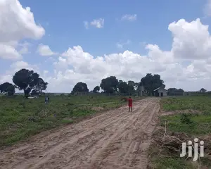 Viwanja Vya Makazi Kisemvule