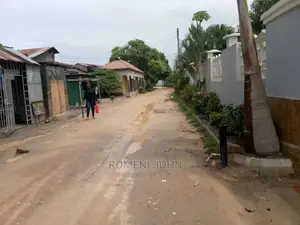 Eneo La Kibiashara Na Makazi Linauzwa Milioni 125 Tabata.