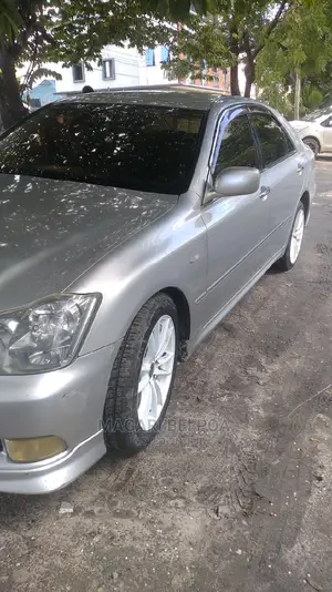 Toyota Crown 2004 Silver