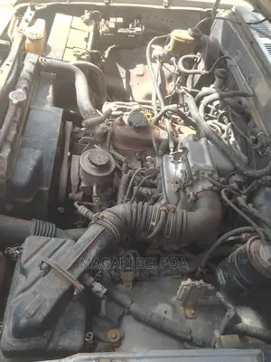 Toyota Hilux 1999 Gray