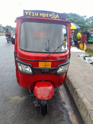 TVS King Cargo 2023 Red