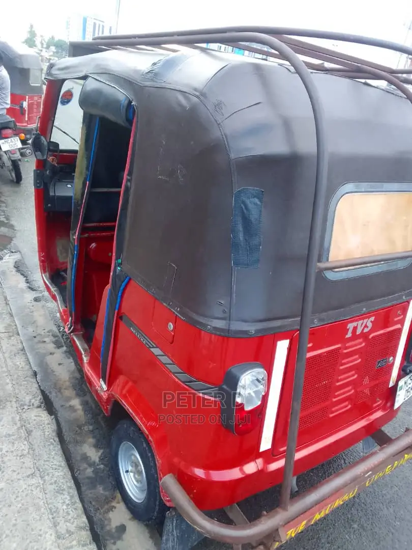 TVS King Cargo 2023 Red