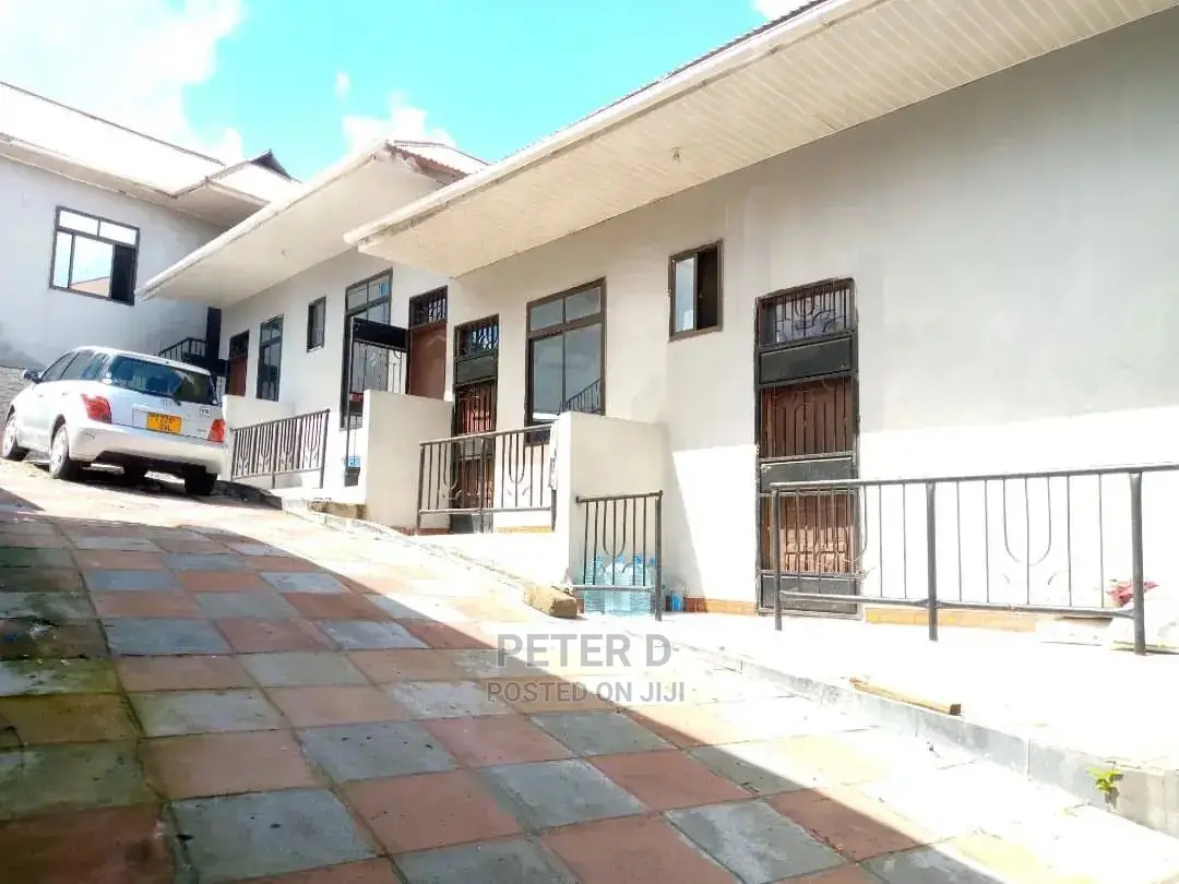 1bdrm Apartment in Kimara for rent