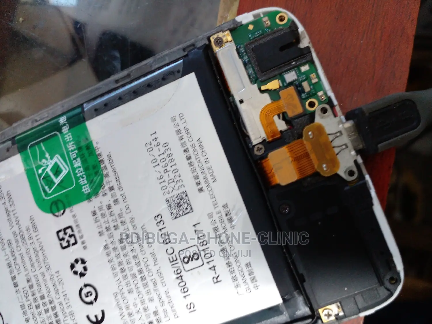 We Replace LCD Original All Types of Phones to Make as New