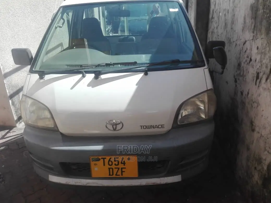 Town Hiace