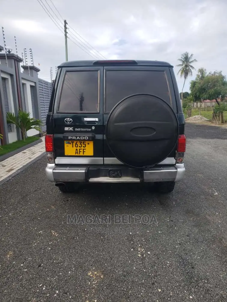 Toyota Land Cruiser Prado 2005 Black