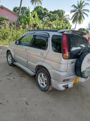 Toyota Cami 2010 Silver