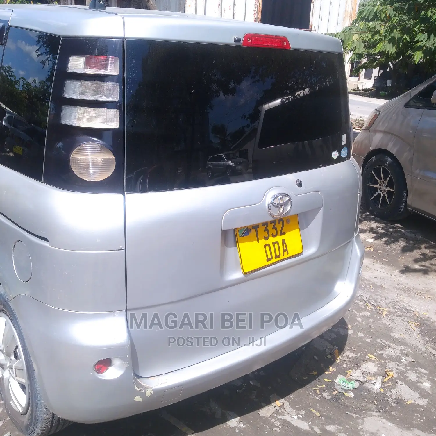 Toyota Sienta 2006 Silver