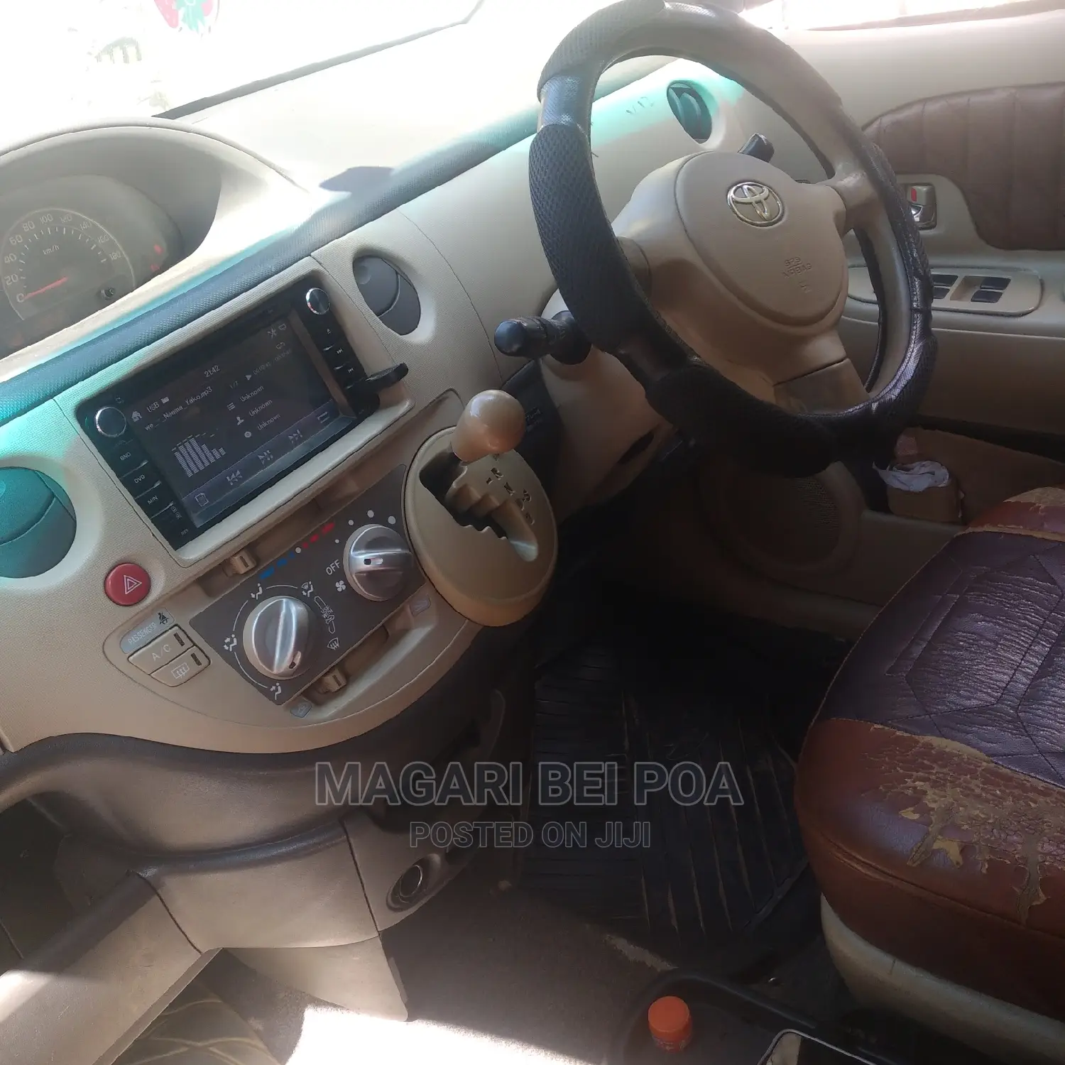 Toyota Sienta 2006 Silver