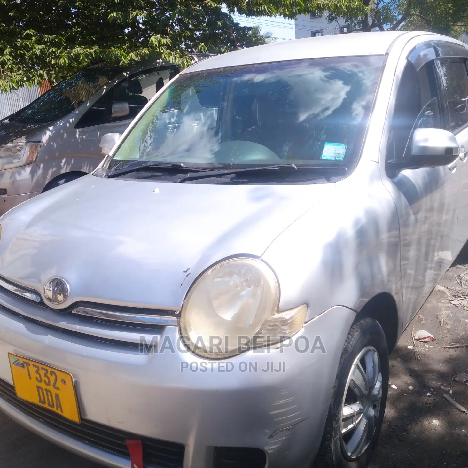 Toyota Sienta 2006 Silver