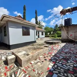 3bdrm House in Kimara Suka, Kinondoni for sale