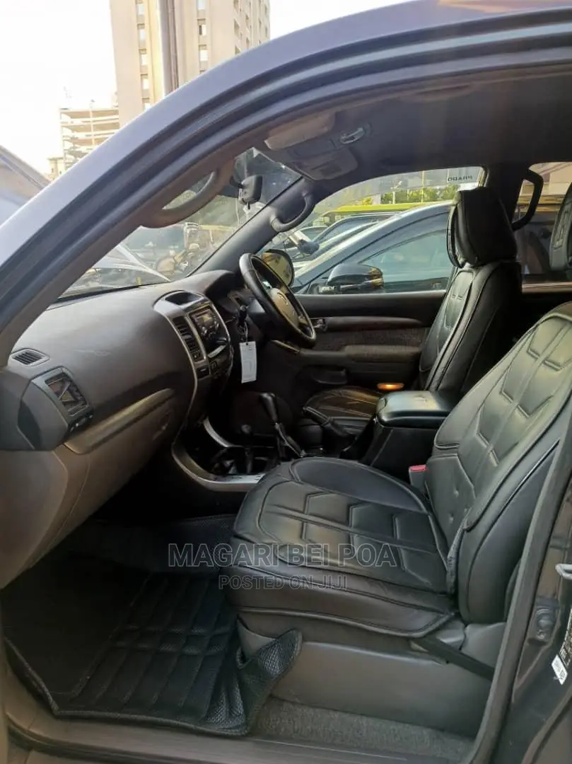 Toyota Land Cruiser Prado 2007 Black