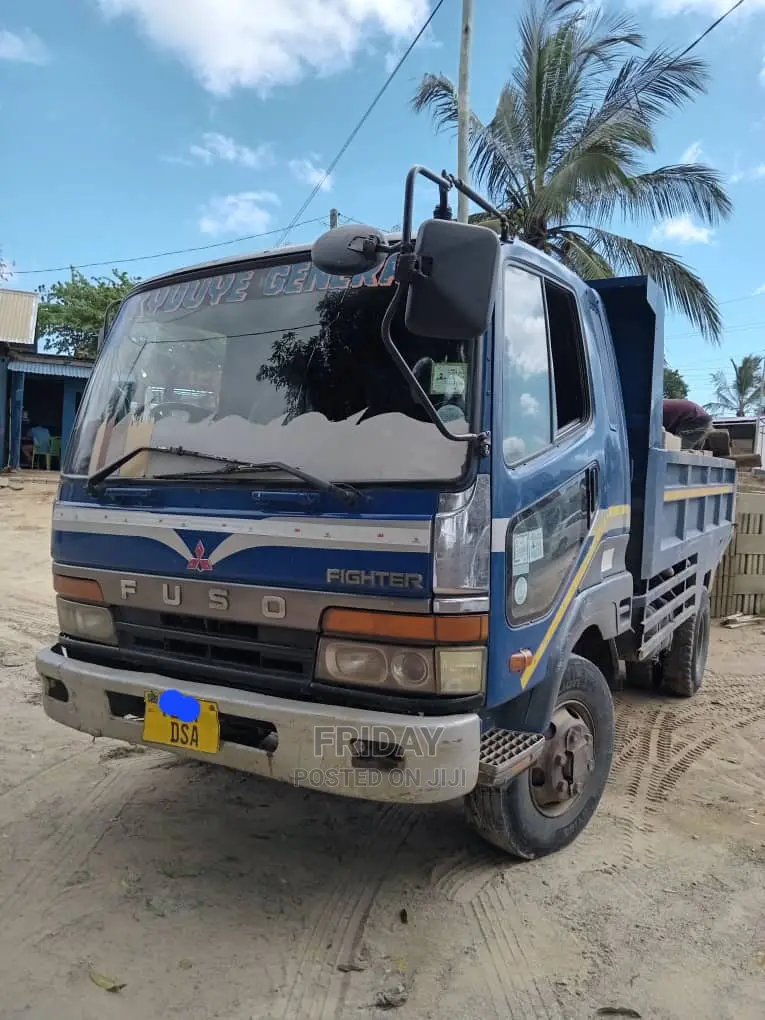 Fuso Tipper DSA