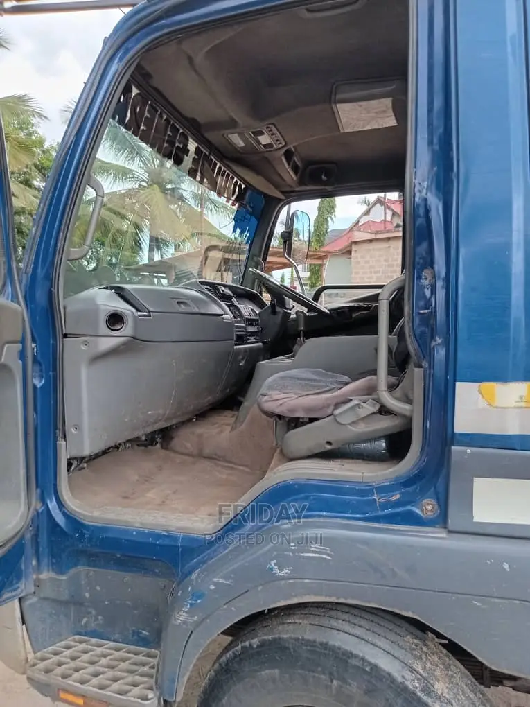 Fuso Tipper DSA