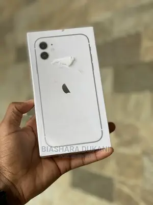 New Apple iPhone 11 128 GB White