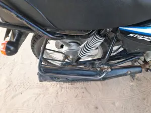 TVS HLX 125 2021 Blue