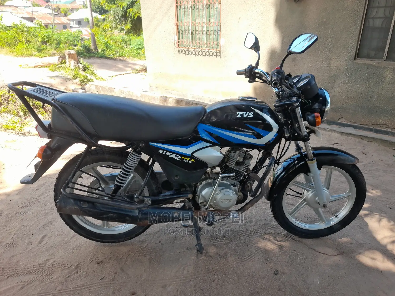 TVS HLX 125 2021 Blue