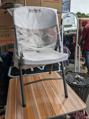 Kiti/Chair