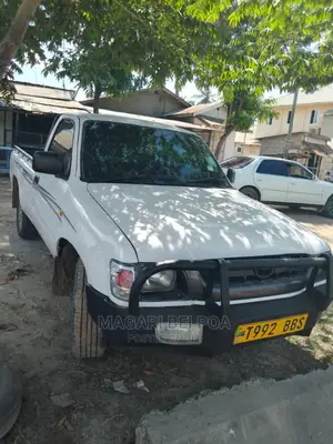 Toyota Hilux 1994 White