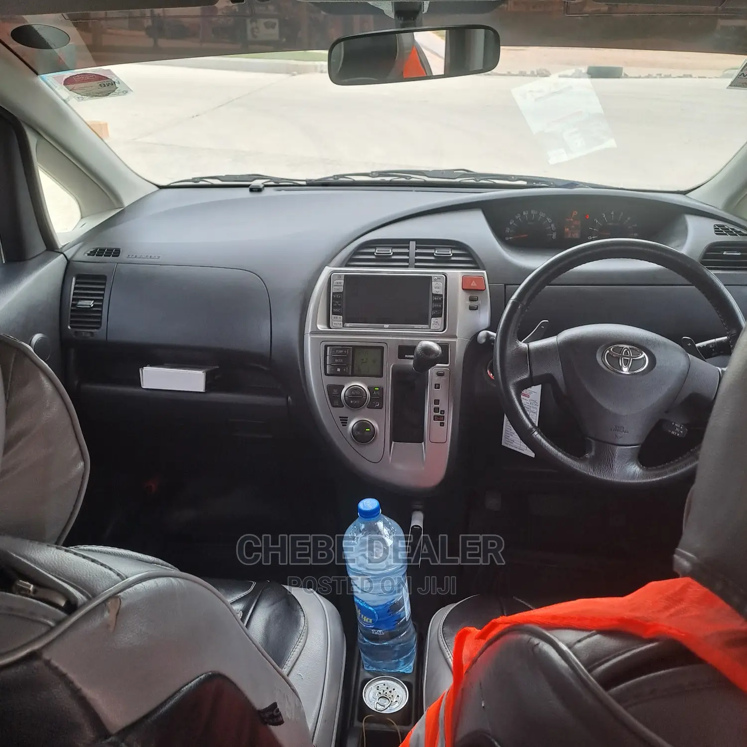 Toyota Ractis 1.5 AWD 2005 Silver
