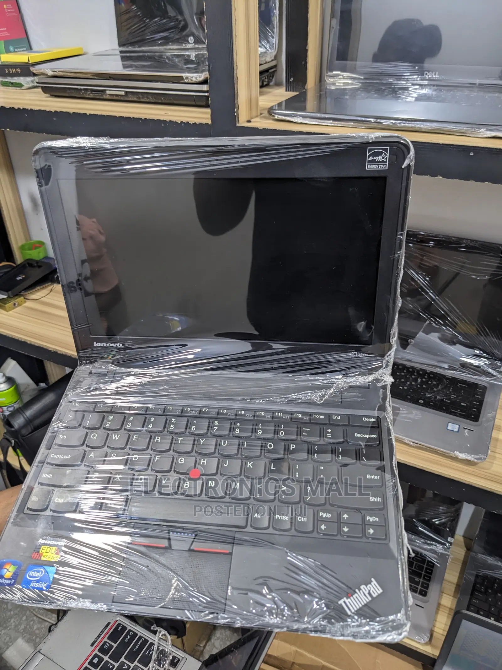 Laptop Lenovo ThinkPad X131e 4GB Intel Core 2 Duo HDD 320GB