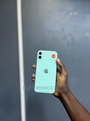 New Apple iPhone 11 64 GB Blue