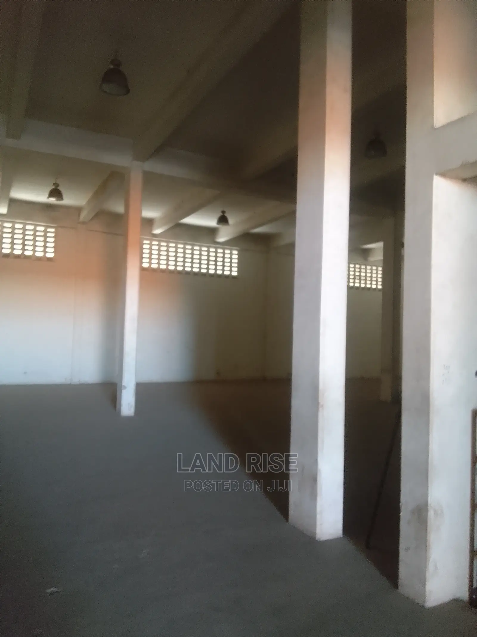Warehouse SQM 800