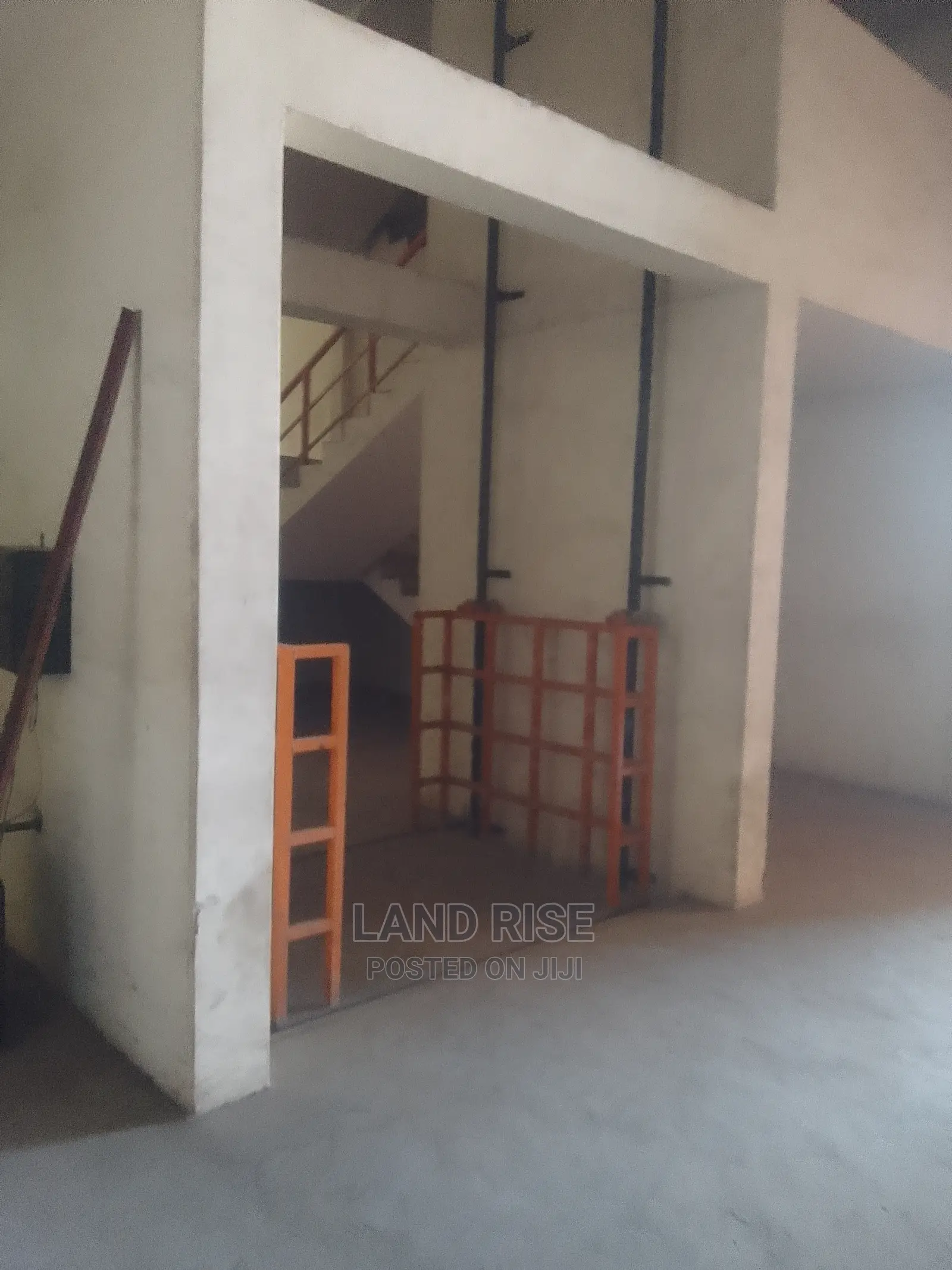 Warehouse SQM 800