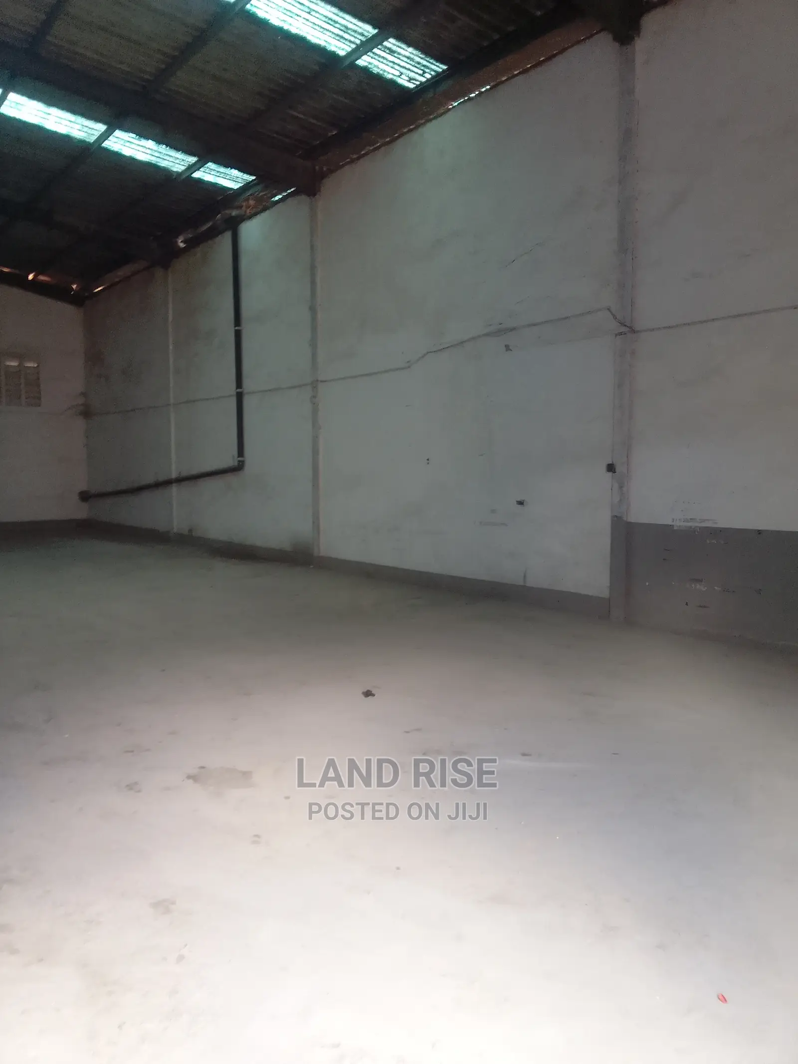 350 SQM Warehouse Nyerere Road
