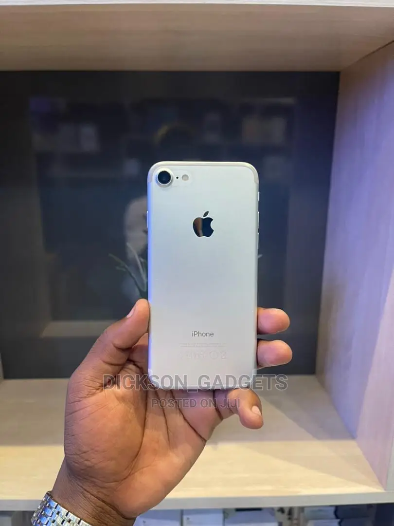 Apple iPhone 7 128 GB Silver