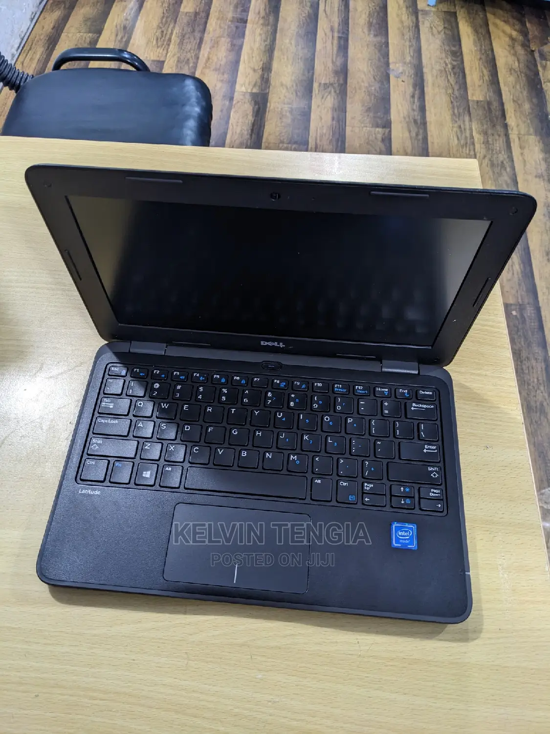 Laptop Dell Latitude 3180 4GB Intel Pentium SSD 250GB