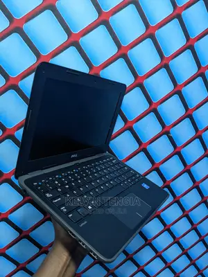 Laptop Dell Latitude 3180 4GB Intel Pentium SSD 250GB