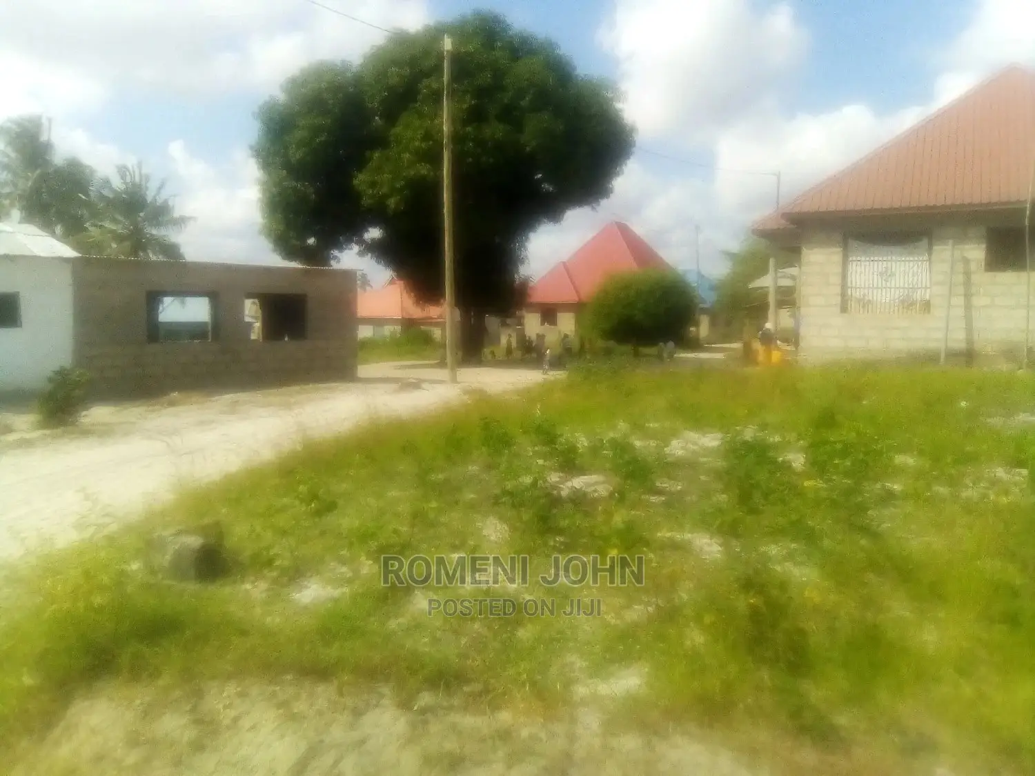 Eneo Sqmita 400 Lenye Fensi Linauzwa Milioni 11.5
