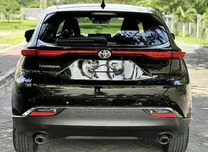 Toyota Harrier 2022 Black