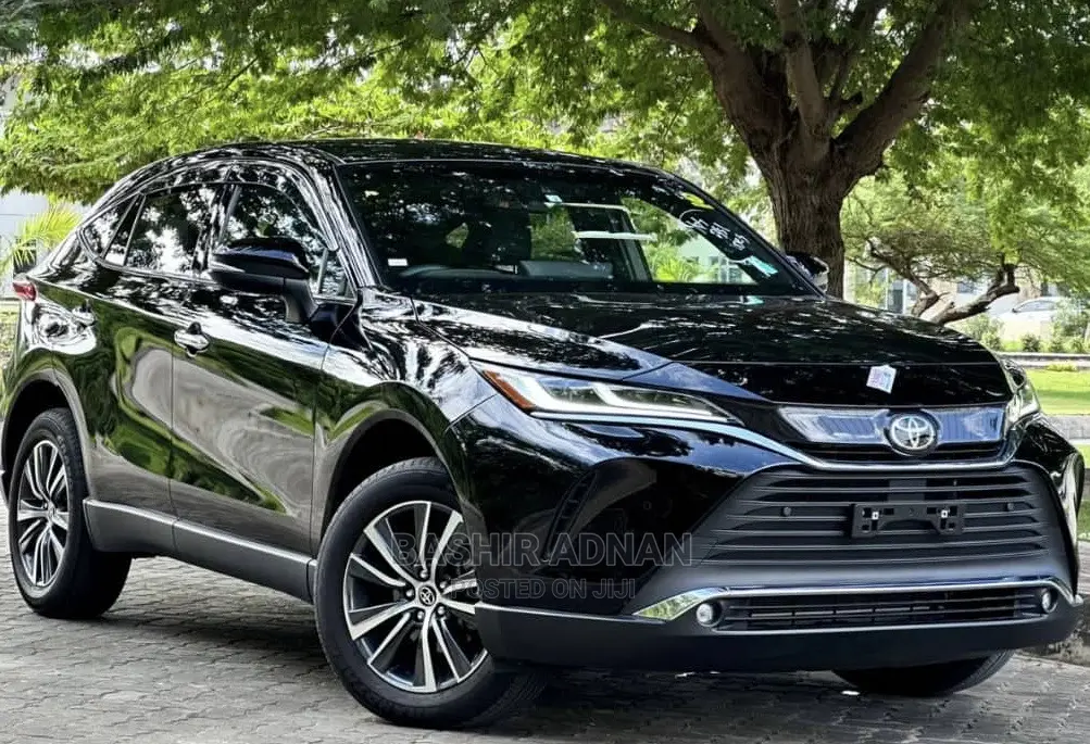 Toyota Harrier 2022 Black