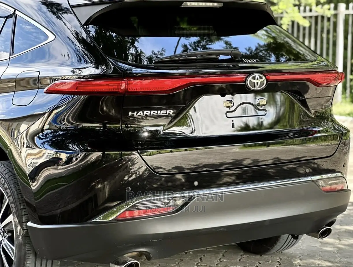 Toyota Harrier 2022 Black