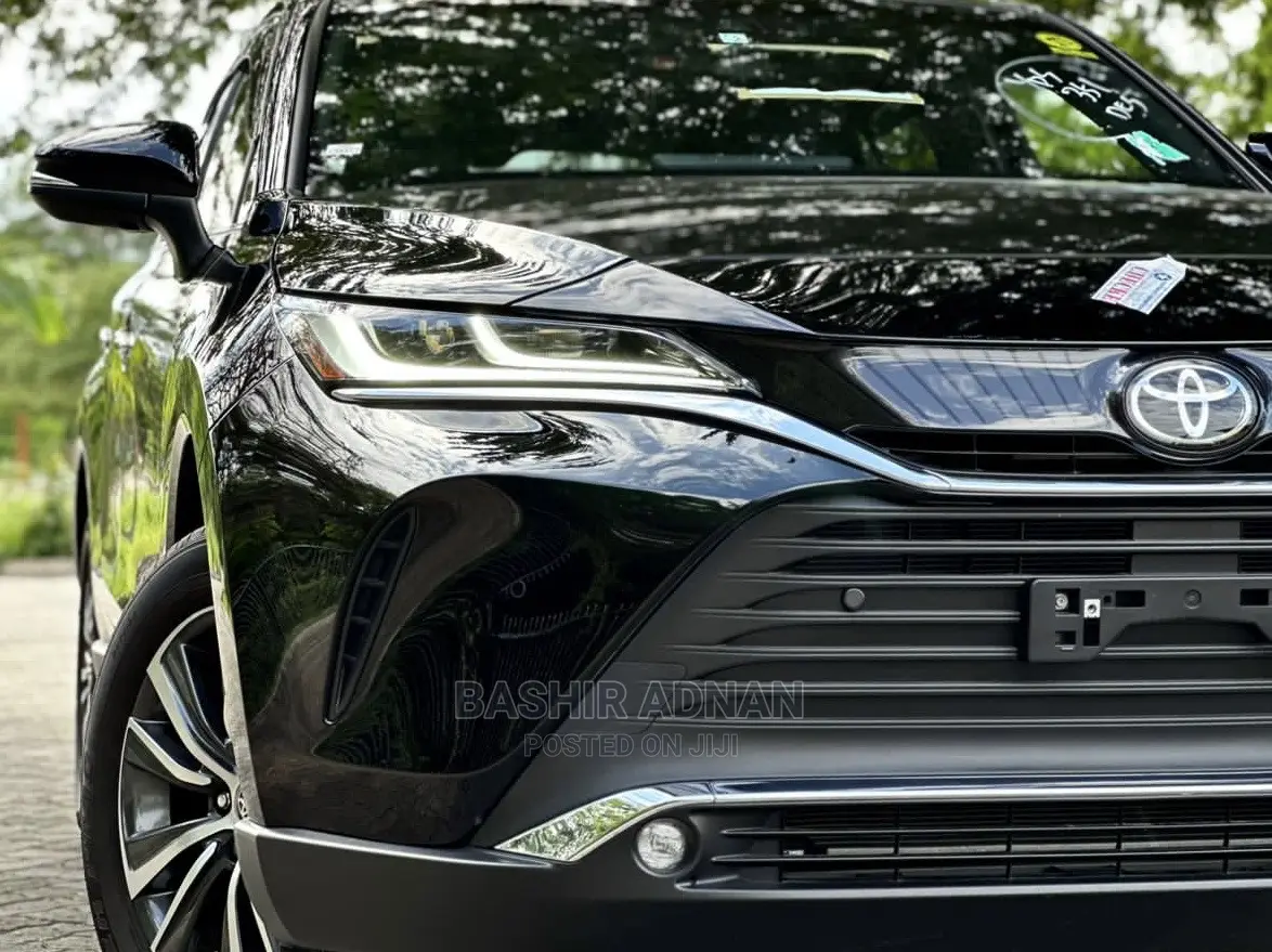 Toyota Harrier 2022 Black